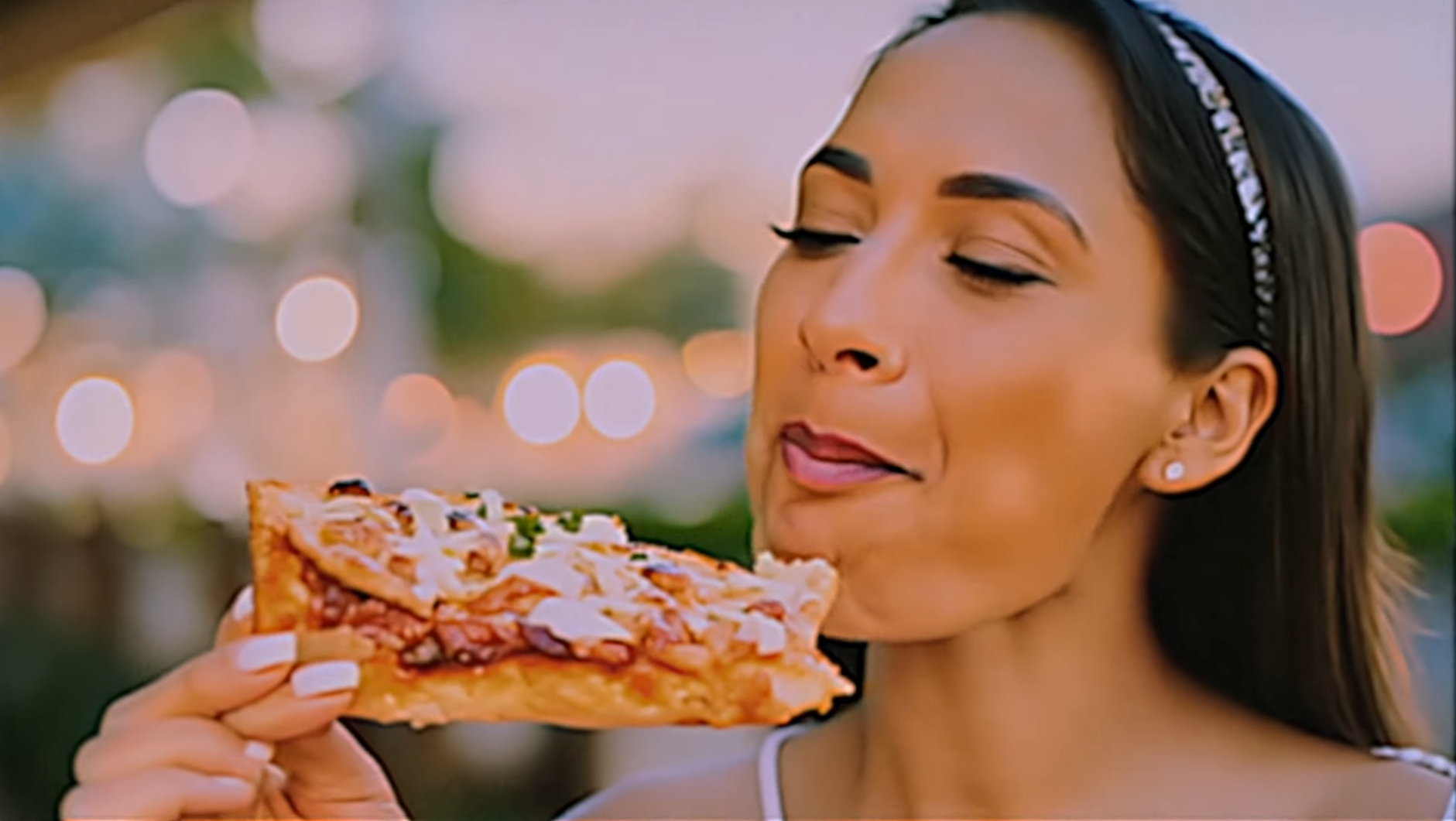 Infamous AI pizza ad gets a Runway Gen-3 upgrade, now with extra cheese and fewer fingers
