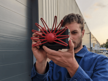 Lensless camera visualizes places through AI